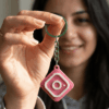 Instagram NFC anahtarlık iç mekanizması ve dayanıklı yüzey detayı